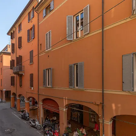 Venturini - Centro Citta * Bologna